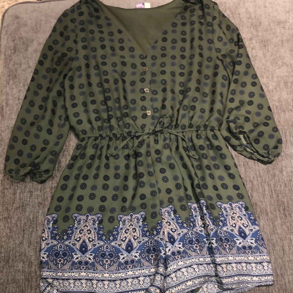 Francesca’s Floral Romper